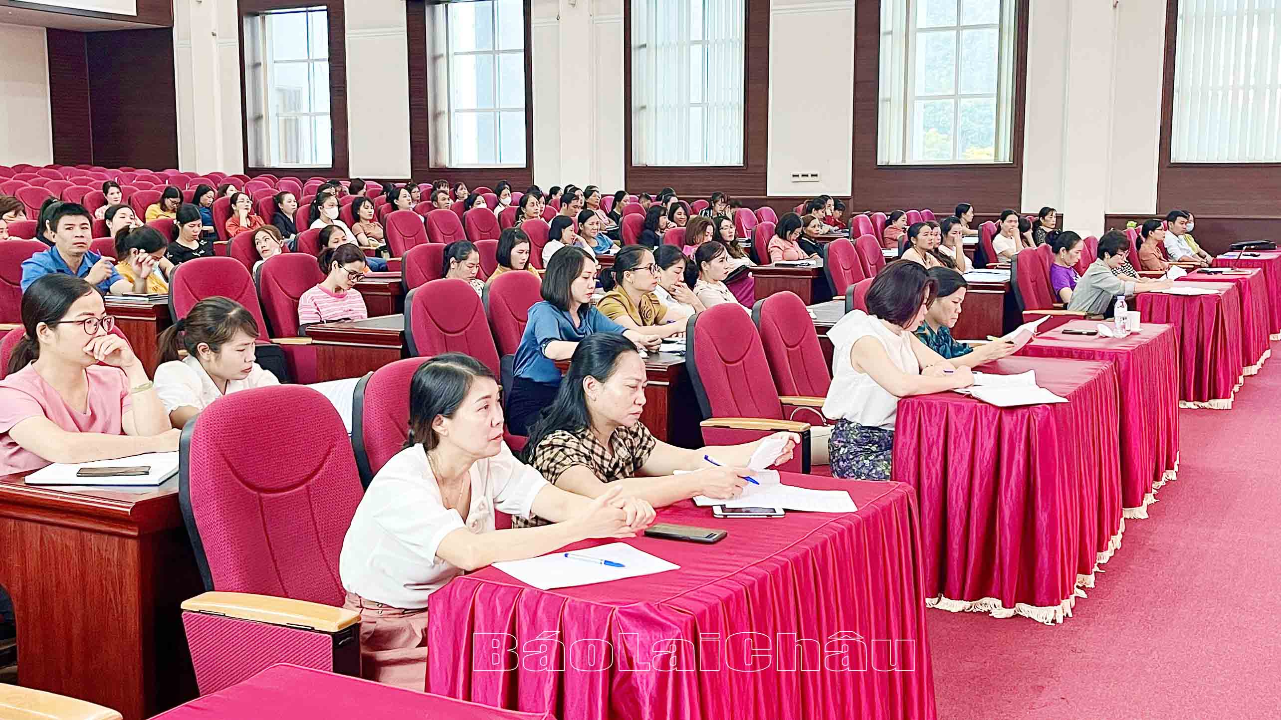 Đại biểu dự tập huấn.